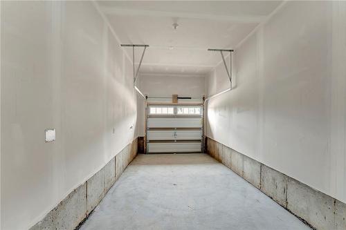 620 Colborne Street W|Unit #34, Brantford, ON - Indoor Photo Showing Garage