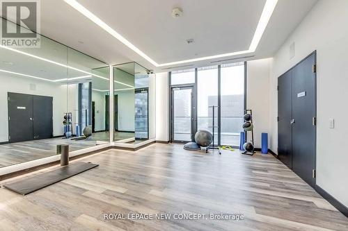 3604 - 8 Eglinton Avenue E, Toronto, ON - Indoor Photo Showing Gym Room