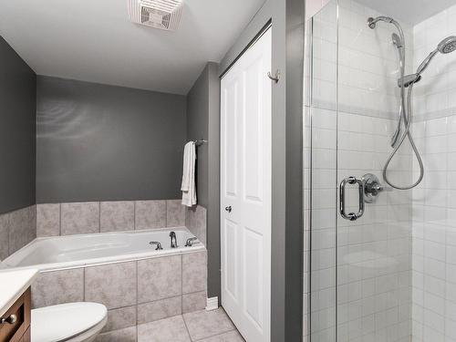 Salle de bains - 1203-1280 Rue St-Jacques, Montréal (Ville-Marie), QC - Indoor Photo Showing Bathroom