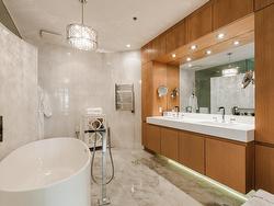 Ensuite bathroom - 