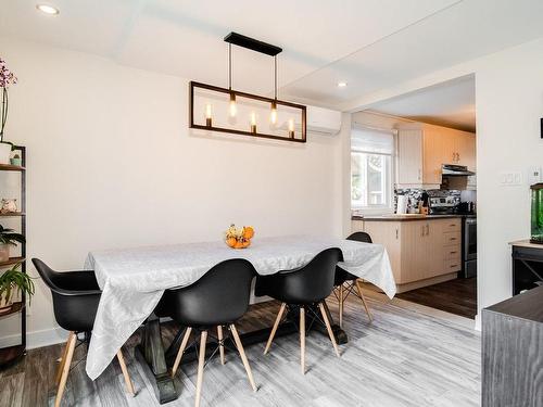 Dining room - 19 Rue Laurier, Salaberry-De-Valleyfield, QC - Indoor Photo Showing Dining Room