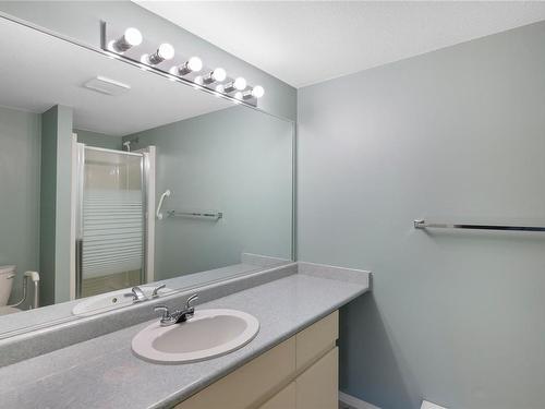 12-310 Pym St, Parksville, BC - Indoor Photo Showing Bathroom