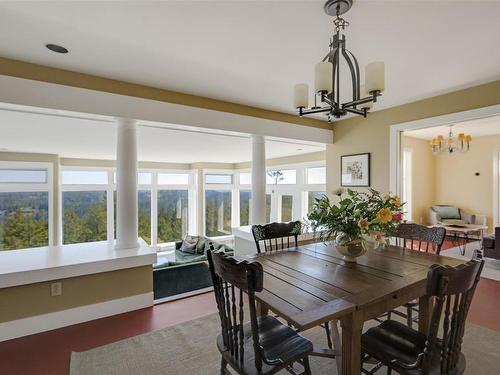 4699 Kerryview Dr, Saanich, BC - Indoor Photo Showing Dining Room