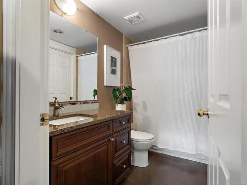 305-539 Niagara St, Victoria, BC - Indoor Photo Showing Bathroom
