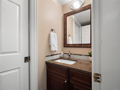 305-539 Niagara St, Victoria, BC - Indoor Photo Showing Bathroom