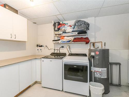 3948 Macisaac Dr, Nanaimo, BC - Indoor Photo Showing Laundry Room