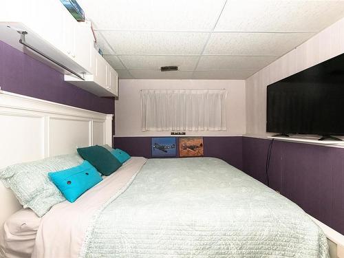 3948 Macisaac Dr, Nanaimo, BC - Indoor Photo Showing Bedroom