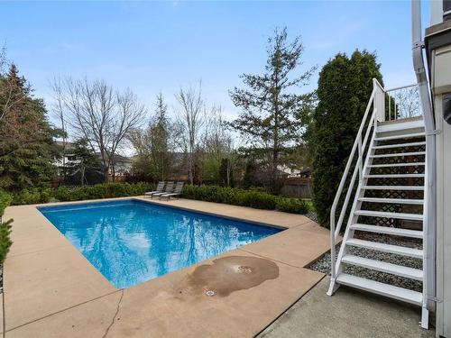 813 43 Avenue, Vernon, BC - Outdoor With In Ground Pool With Backyard