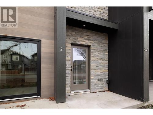 821 Stockwell Avenue Unit# 2, Kelowna, BC - Outdoor