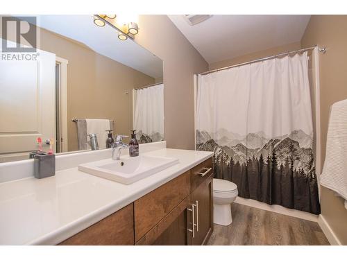 1703 43 Avenue Unit# 2, Vernon, BC - Indoor Photo Showing Bathroom