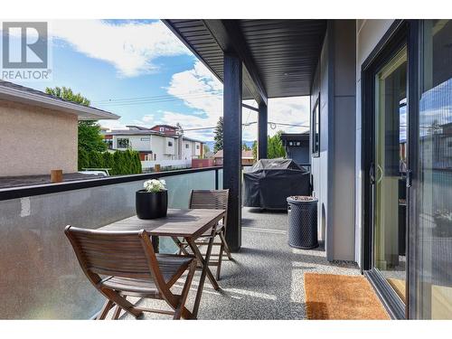 817 Rose Avenue, Kelowna, BC - Outdoor With Deck Patio Veranda With Exterior