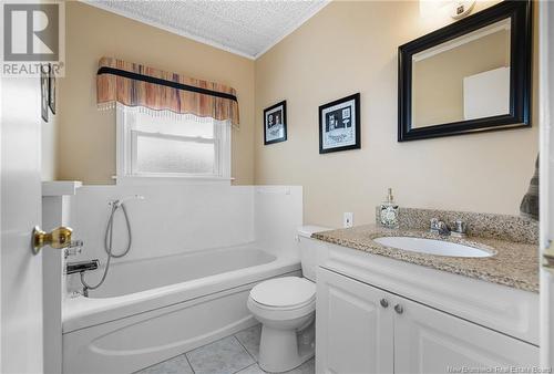 10 Pelican Avenue, Grand-Barachois, NB - Indoor Photo Showing Bathroom