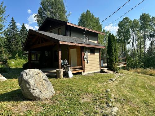 8100 Willow Road, Grand Forks, BC - Outdoor With Deck Patio Veranda