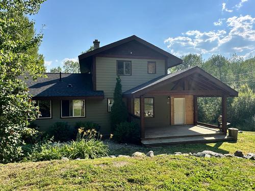 8100 Willow Road, Grand Forks, BC - Outdoor