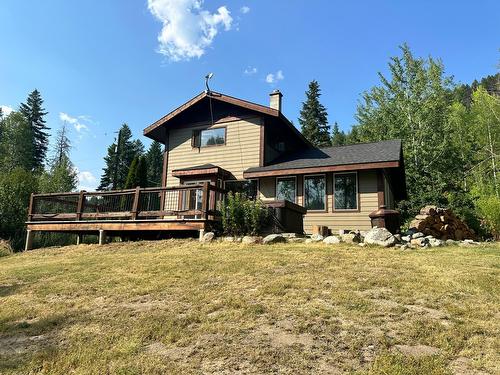 8100 Willow Road, Grand Forks, BC - Outdoor With Deck Patio Veranda