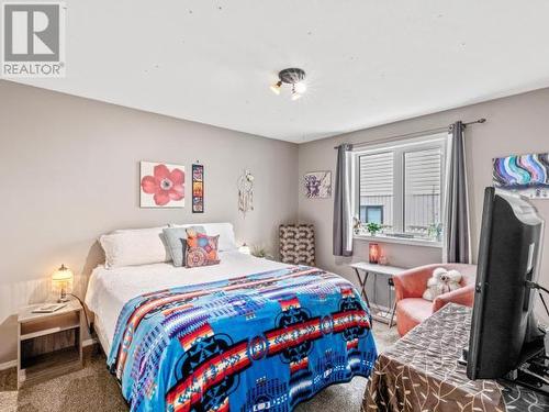 6 Yew Place, Whitehorse, YT - Indoor Photo Showing Bedroom