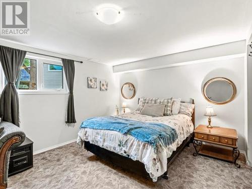 6 Yew Place, Whitehorse, YT - Indoor Photo Showing Bedroom