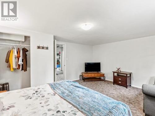 6 Yew Place, Whitehorse, YT - Indoor Photo Showing Bedroom