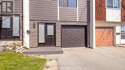 11 - 135 CHALMERS STREET S  Cambridge, ON N1R 6M2