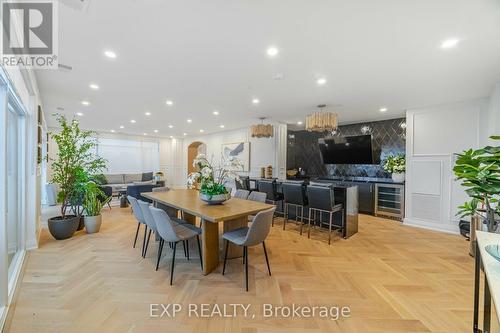 903 - 71 Wyndham Street S, Guelph (Two Rivers), ON - Indoor Photo Showing Dining Room