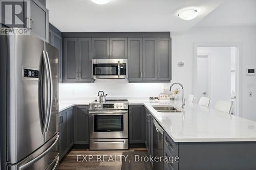 502 - 300G Fourth Avenue, St. Catharines, ON - Indoor Photo Showing Kitchen With Stainless Steel Kitchen With Double Sink With Upgraded Kitchen