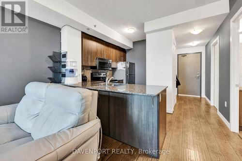 1005 - 150 Water St Street, Cambridge, ON - Indoor Photo Showing Kitchen