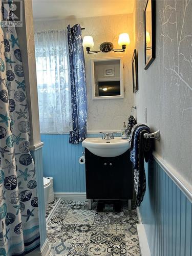 16 Macklin Place, St. John’S, NL - Indoor Photo Showing Bathroom