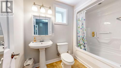 67 Highland Drive, St. John'S, NL - Indoor Photo Showing Bathroom