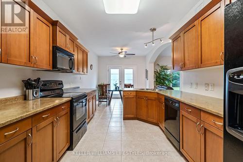 261 Meadowsweet Trail, London, ON - Indoor Photo Showing Kitchen With Double Sink