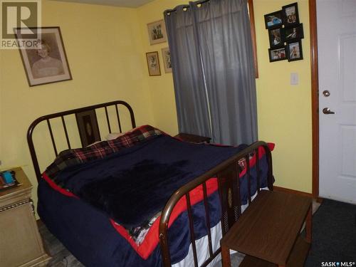 B 1307 98Th Street, Tisdale, SK - Indoor Photo Showing Bedroom