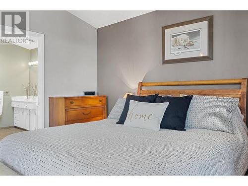 3131 Elliott Road, West Kelowna, BC - Indoor Photo Showing Bedroom