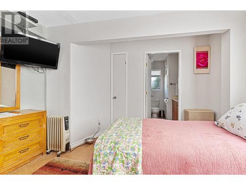 3131 Elliott Road, West Kelowna, BC - Indoor Photo Showing Bedroom