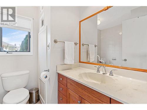 3131 Elliott Road, West Kelowna, BC - Indoor Photo Showing Bathroom