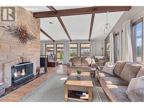 3131 Elliott Road, West Kelowna, BC - Indoor Photo Showing Living Room With Fireplace