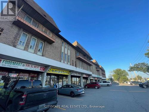 52 - 16 Rexdale, Toronto (Rexdale-Kipling), ON - Outdoor