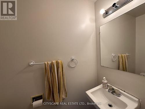 52 - 16 Rexdale, Toronto (Rexdale-Kipling), ON - Indoor Photo Showing Bathroom