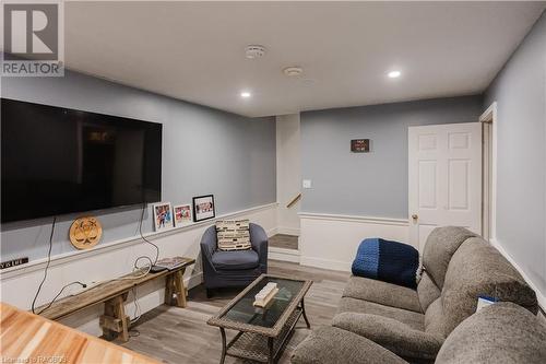 1666 3Rd Avenue W, Owen Sound, ON - Indoor Photo Showing Basement