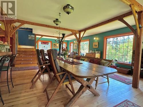 395 Boven  Road, Nelson, BC - Indoor Photo Showing Dining Room