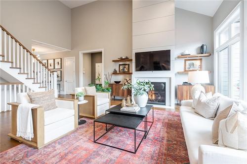 257 Surrey Drive, Oakville, ON - Indoor Photo Showing Living Room With Fireplace