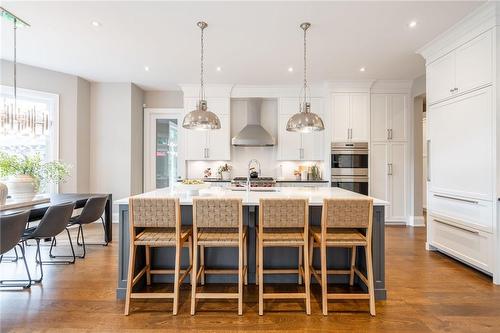 257 Surrey Drive, Oakville, ON - Indoor Photo Showing Dining Room