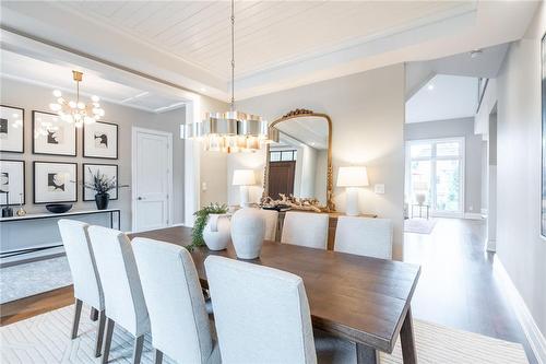 257 Surrey Drive, Oakville, ON - Indoor Photo Showing Dining Room