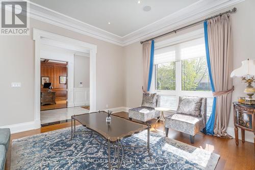 1689 Carolyn Road, Mississauga (East Credit), ON - Indoor Photo Showing Living Room