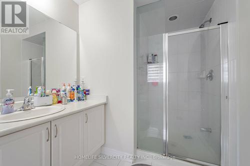 42 Levendale Court, Brampton (Bram East), ON - Indoor Photo Showing Bathroom