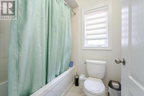 42 Levendale Court, Brampton (Bram East), ON - Indoor Photo Showing Bathroom