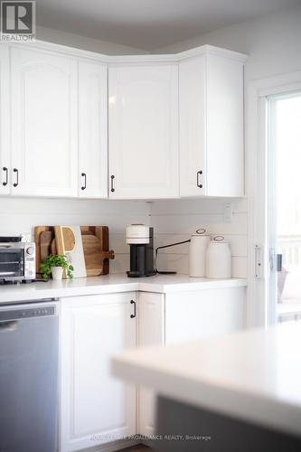 36 Ontario Street, Prince Edward County (Picton), ON - Indoor Photo Showing Kitchen