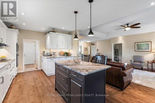 36 Dorchester Drive, Prince Edward County (Wellington), ON - Indoor Photo Showing Kitchen With Upgraded Kitchen