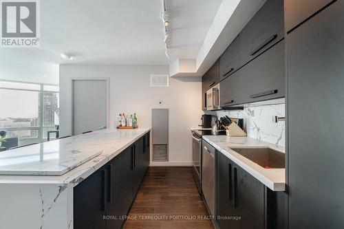 2805 - 361 Front Street W, Toronto (Waterfront Communities), ON - Indoor Photo Showing Kitchen