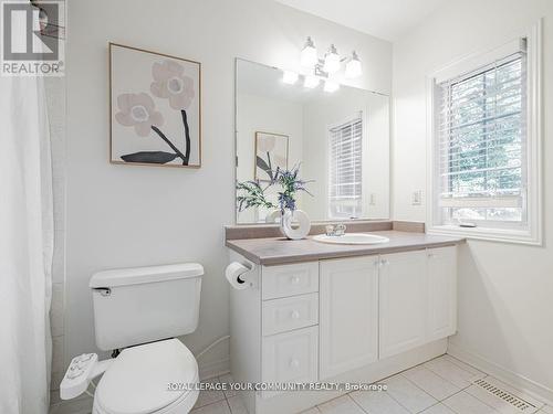 2 Domenica Way, Vaughan (Sonoma Heights), ON - Indoor Photo Showing Bathroom