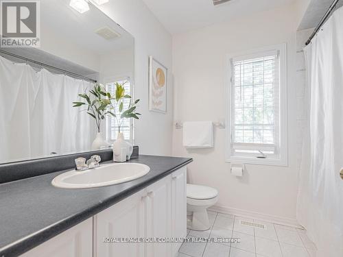 2 Domenica Way, Vaughan (Sonoma Heights), ON - Indoor Photo Showing Bathroom