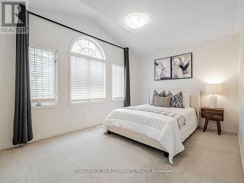 2 Domenica Way, Vaughan (Sonoma Heights), ON - Indoor Photo Showing Bedroom